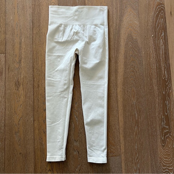 Aleur Matching Set - Picture 10 of 12